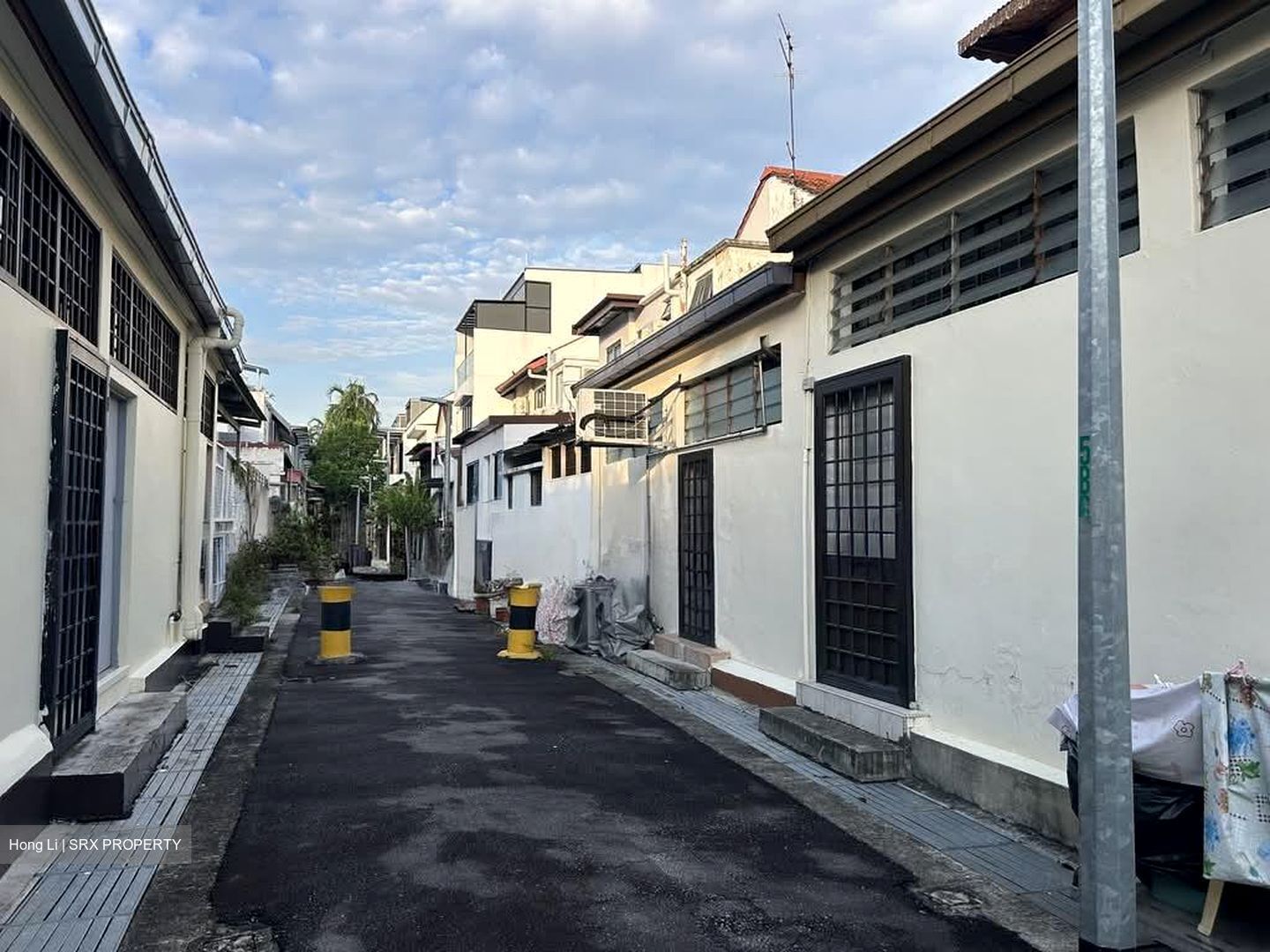 Sennett Estate (D13), Terrace #599321881